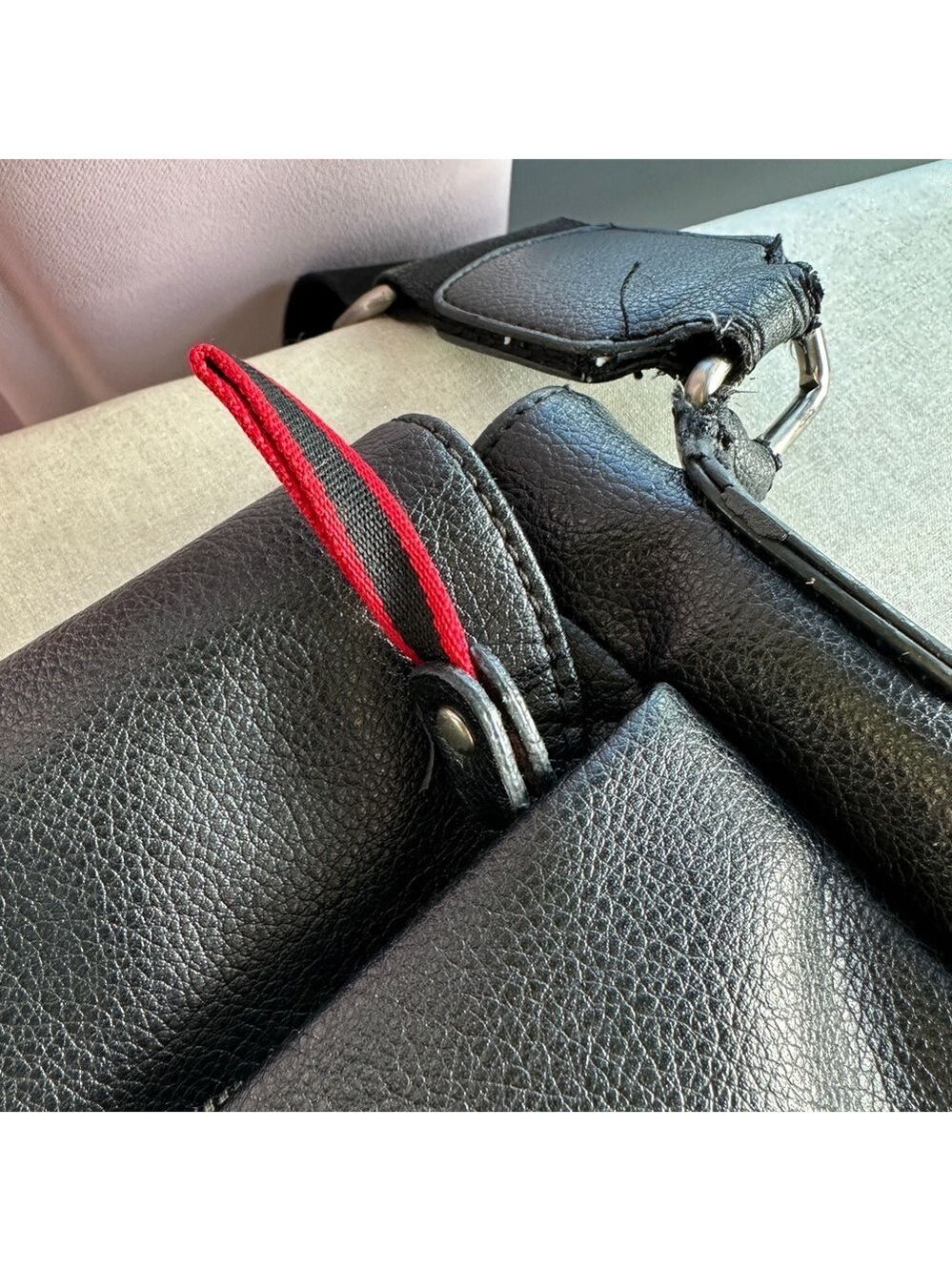 Mexx Black Leather Messenger Bag - Picture 5 of 13